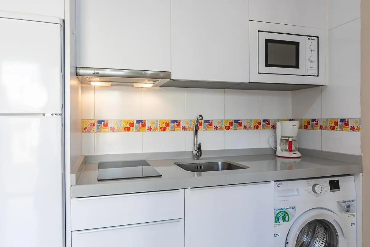 Apartamentos Guerrero Torre Del Mar Spain